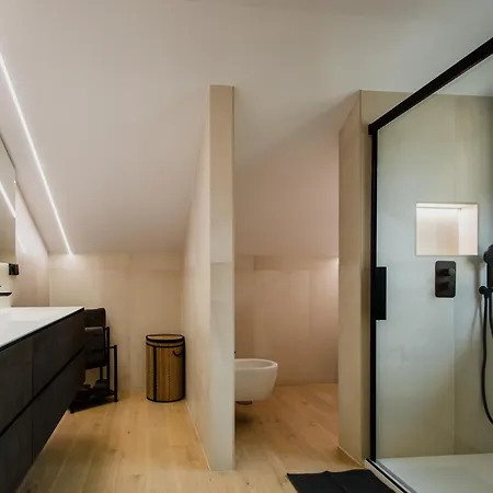 Newly Built 5 Bdrm Cozy In Appartement Sierra Nevada