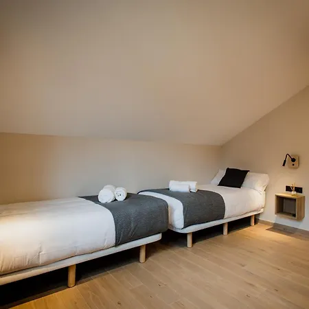 Newly Built 5 Bdrm Cozy In * Sierra Nevada