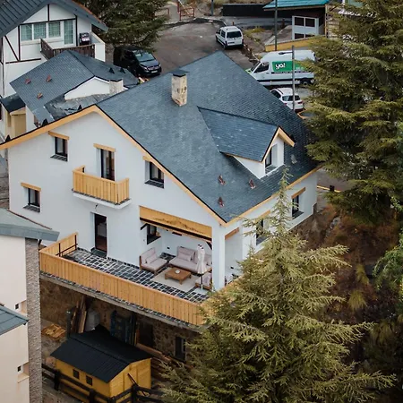 Newly Built 5 Bdrm Cozy In Appartement Sierra Nevada