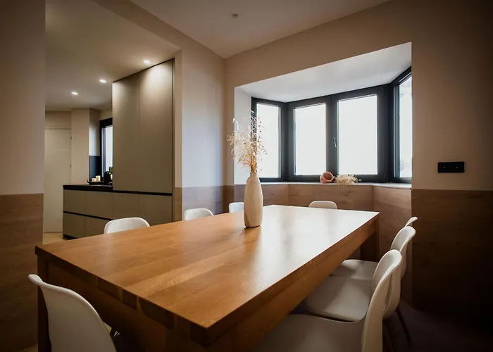 公寓 Newly Built 5 Bdrm Cozy In