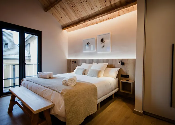 公寓 Newly Built 5 Bdrm Cozy In 塞拉内华达