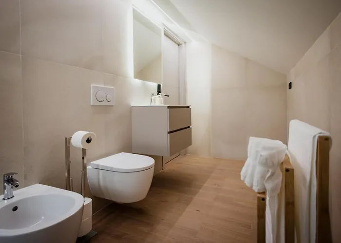 Newly Built 5 Bdrm Cozy In 公寓 塞拉内华达